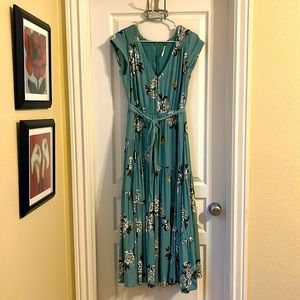 Gorgeous Free People dress. I hate parting with this one.